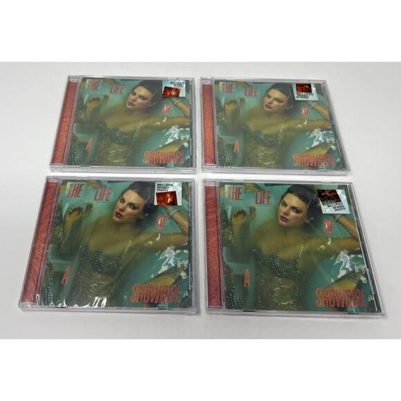 Taylor Swift The Life of a Showgirl CD Signed Autograph Photos 1-4 Complete Set - Picture 1 of 6